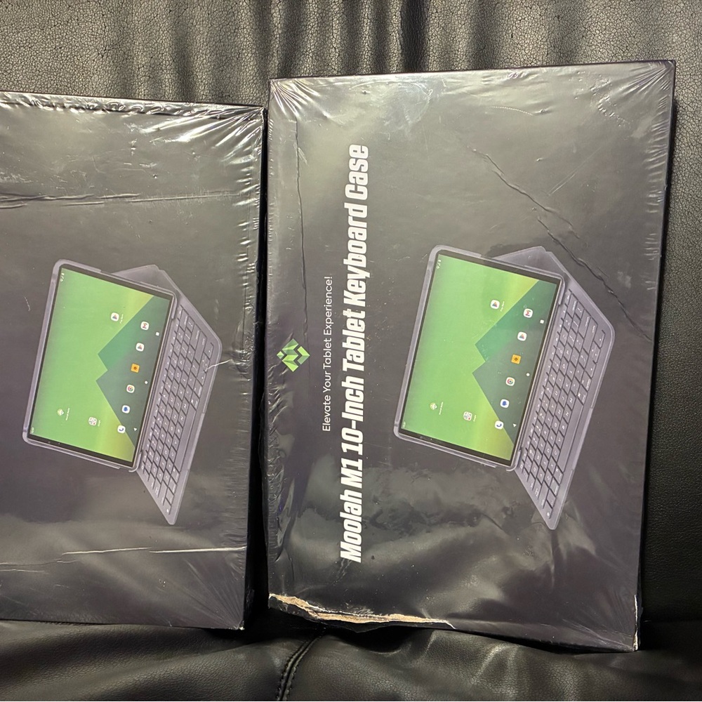 Wireless Keyboard With Case β Bluetooth, & Protective! π | For 10 Inch Tablets - Picture 4 of 5